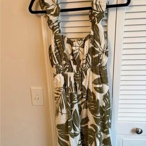 Abercrombie & Fitch Olive Leaf Print Maxi Dress